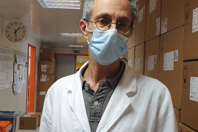 Stefano Menzo, direttore del laboratorio di Virologia degli Ospedali Riuniti di Ancona