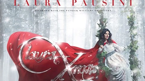 La copertina dell'album natalizio di Laura Pausini
