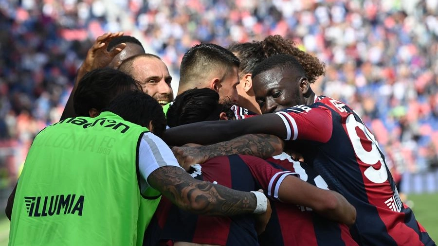 Il Bologna liquida la Lazio 3 a 0 (foto Schicchi)