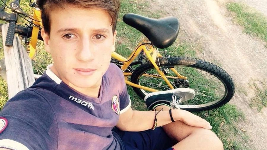 Davide Ferrerio, 20 anni, è stato aggredito a Crotone