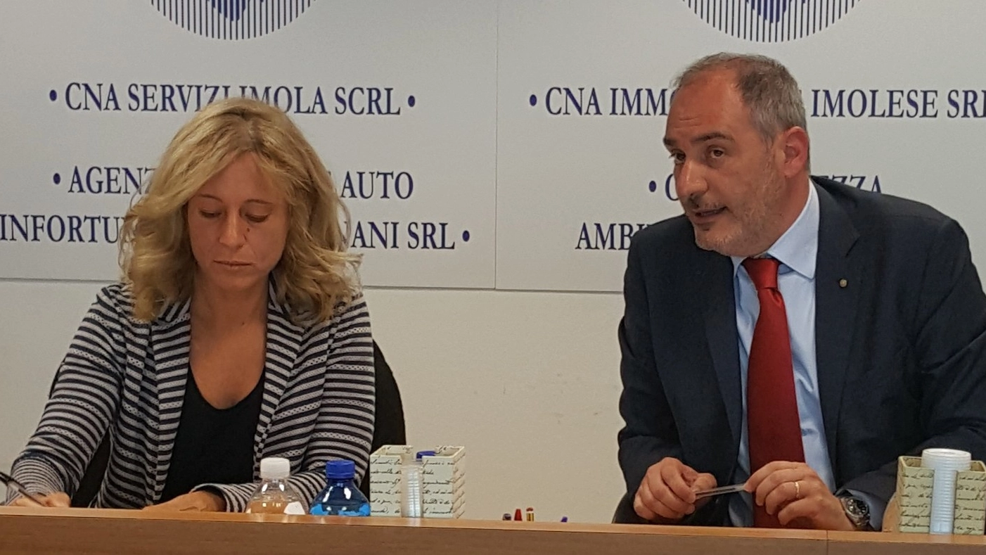 Annarita Muzzarelli  e Paolo Cavini   