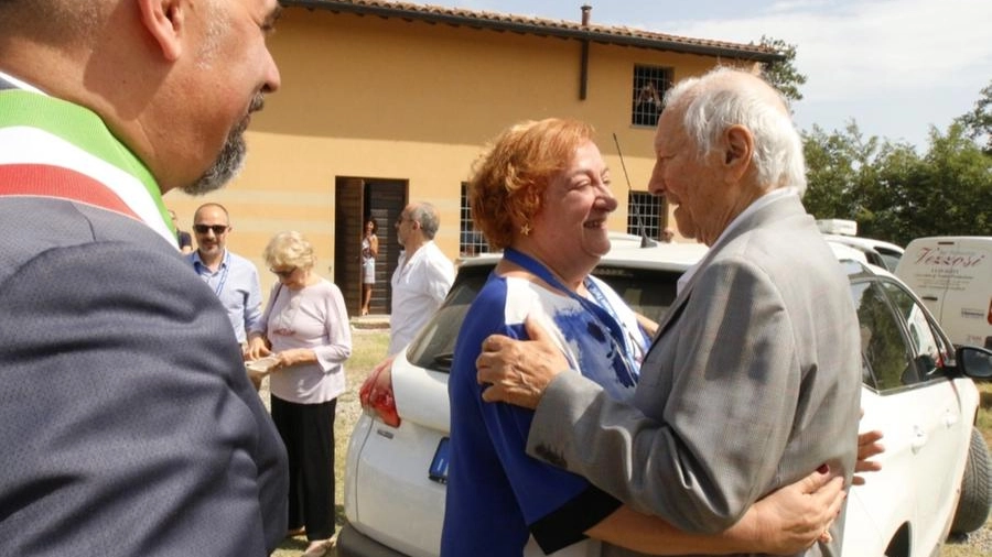 Maura Tombelli e Piero Angela il giorno dell'inaugurazione dell'osservatorio 