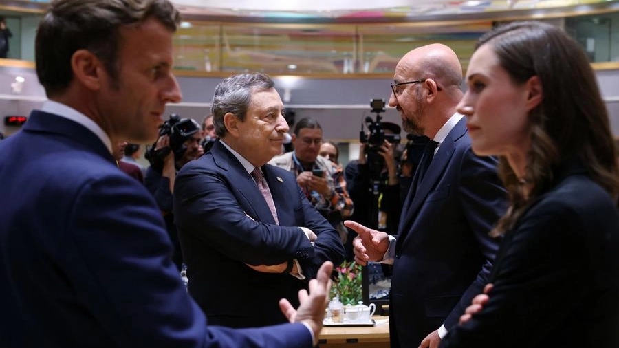Macron, Draghi, Michel e Sanna Marin (Immagoeconomica)