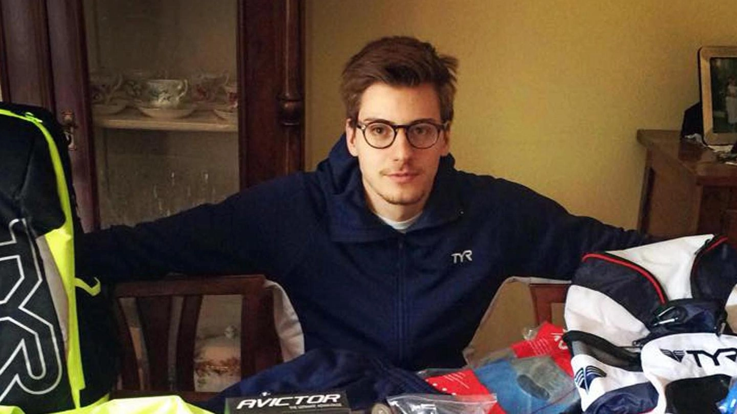 Mattia Dall’Aglio, il nuotatore reggiano morto a 24 anni durante l’allenamento a Modena