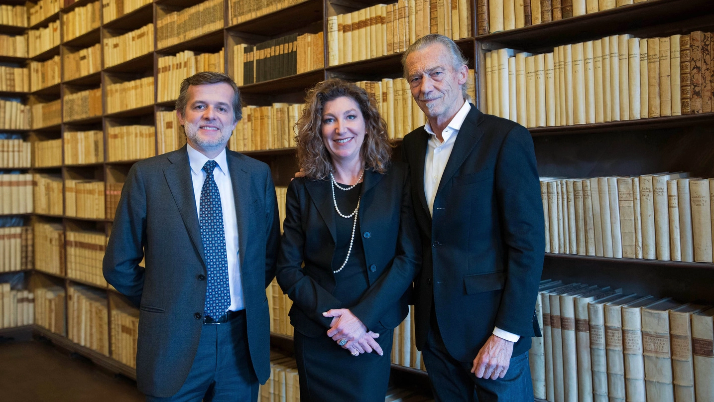 Recanati, il conte Vanni Leopardi e la contessa Olimpia con il vicepresidente della Fondazione Enzo Hruby