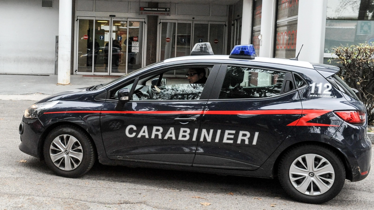 I carabinieri hanno recuperato la refurtiva (archivio Newpress)