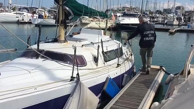 Narcotrafficante arrestato, era in uno yacht al porto di Rimini