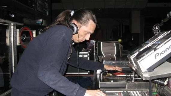 Federico Farinella, 48 anni, disc jockey