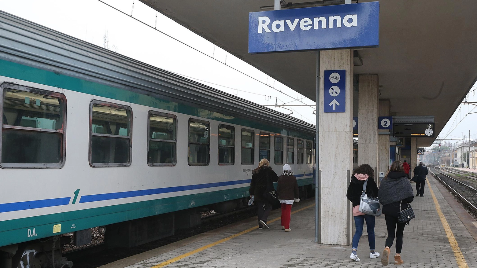 Treni estivi, buone e cattive notizie  C’è il Venezia–Cattolica via Ravenna
