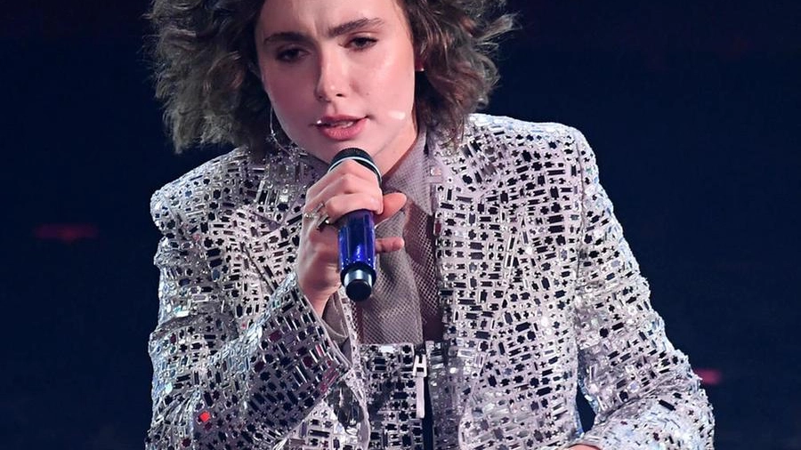 Madame sul palco di Sanremo 2021 (Ansa)