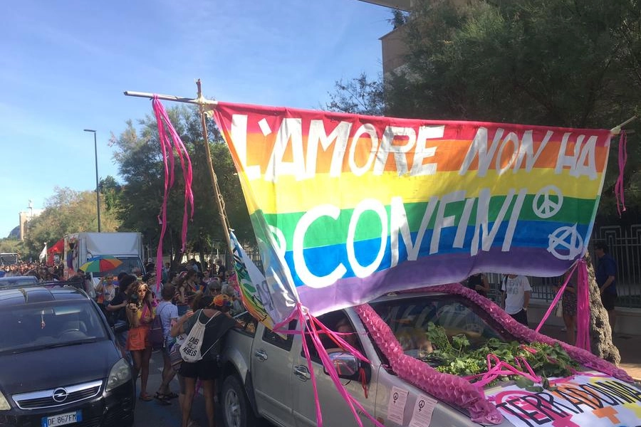 Marche Pride 2022 a Pesaro (foto Toni)