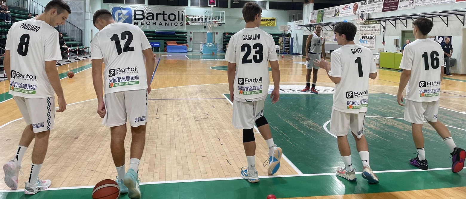 Bartoli Mechanics si mantiene comunque nelle posizioni di testa, mentre Basket Giovane e Urbania sono più indietro. .
