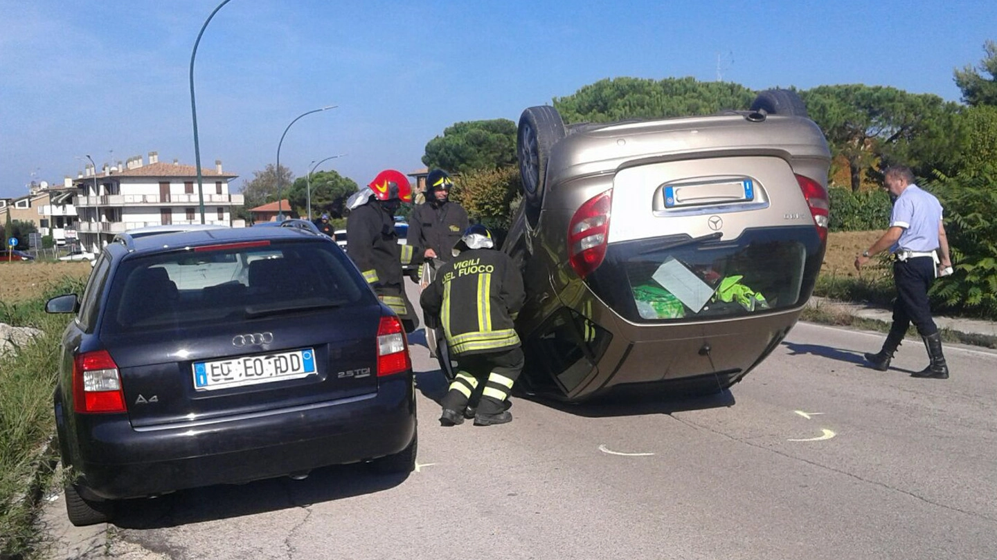 Incidente a Porto Sant'Elpidio (foto Zeppilli)