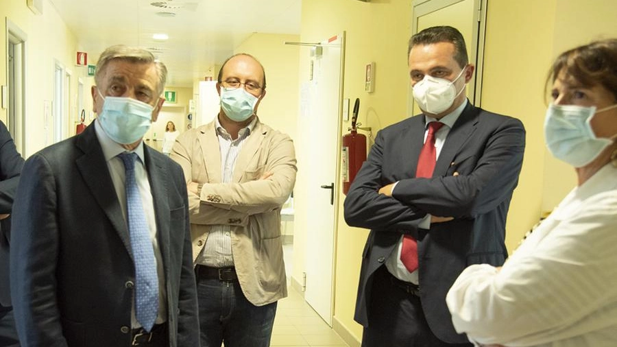 Il sindaco Nanni e l’assessore regionale Donini in visita all’ospedale di Porretta