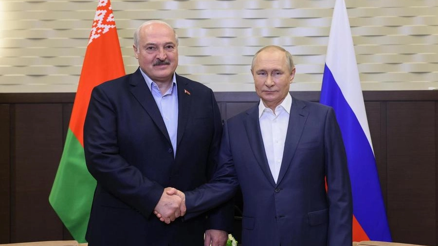 Alexander Lukashenko e Vladimir Putin (Epa)