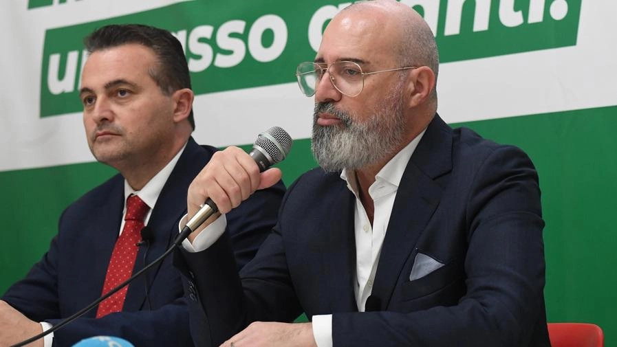 L’assessore regionale alla sanità Raffaele Donini e il governatore Stefano Bonaccini