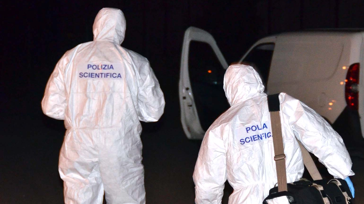 Trovato morto in casa a Piacenza: polizia scientifica (repertorio)