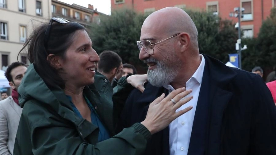Elly Schlein con Stefano Bonaccini alla chiusura della campagna elettorale 