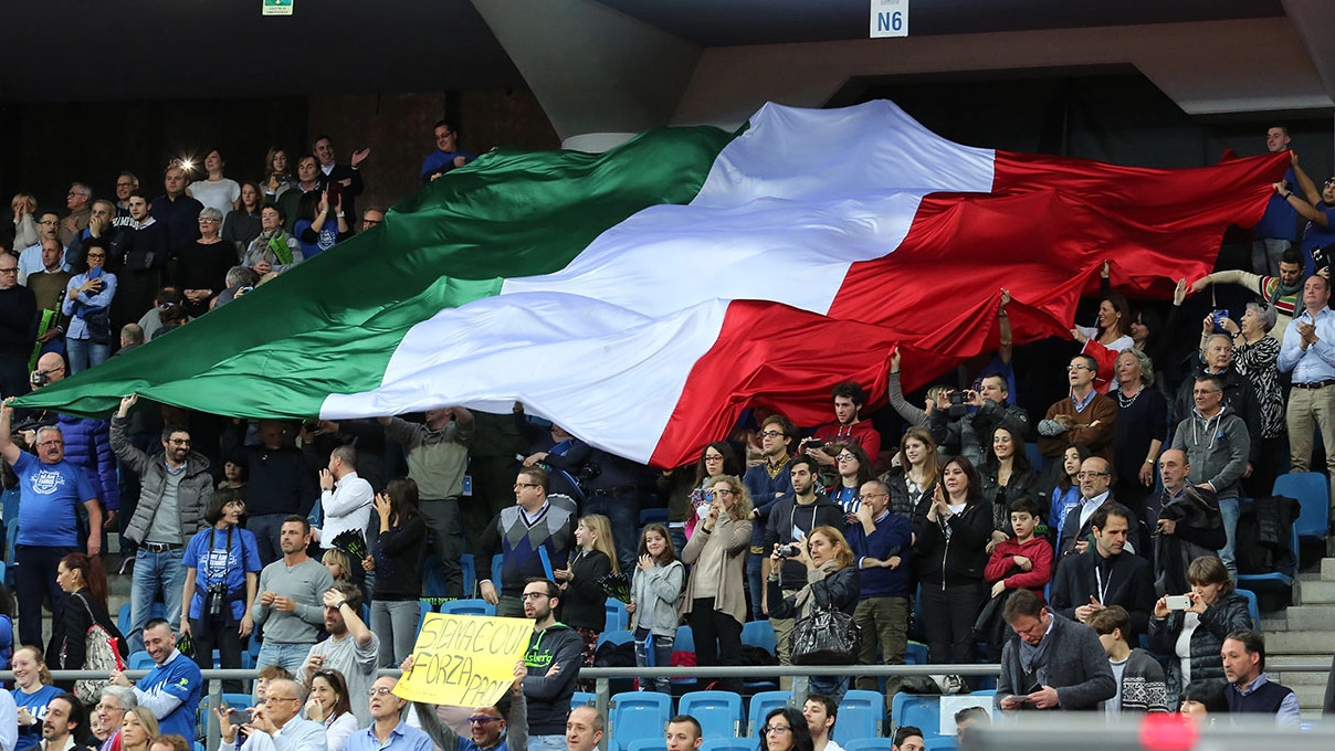 Pesaro, il pubblico dell’Adriatic Arena durante il match tra Lorenzi e Chiudinelli (Fotoprint)