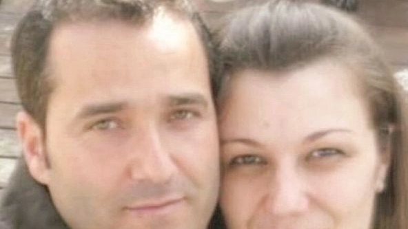 Petrit Nikolli, l'albanese ucciso sul Lungomare in una foto insieme alla moglie