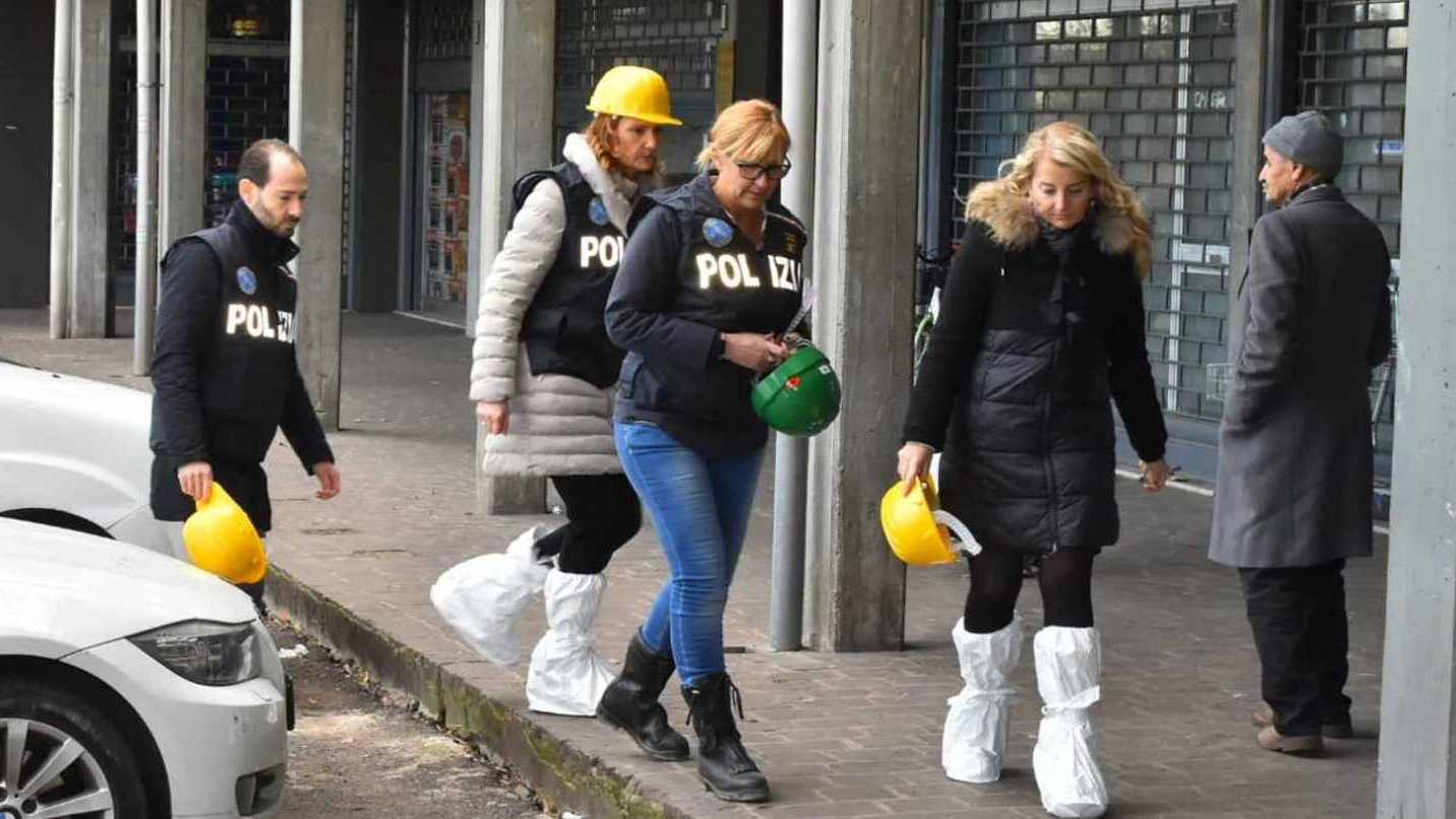 Il pm Maria Rita Pantani sul posto con la Scientifica di Roma (foto Artioli)