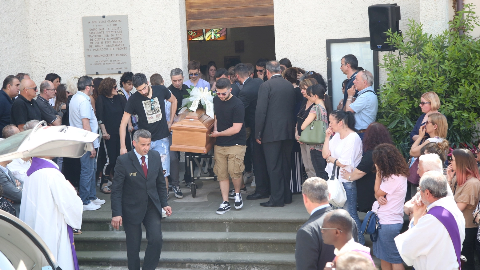 Il funerale di Andrea Fiorellini