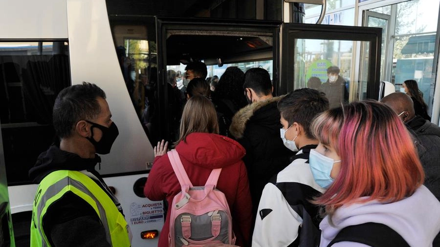 Marche: bus a rischio per l'obbligo Green pass