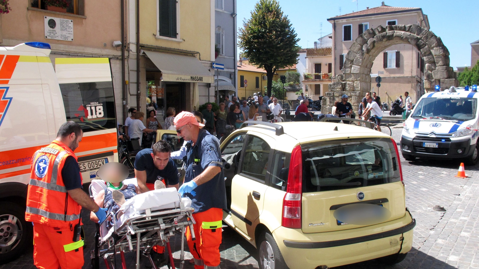 Incidente a Porta Montanara a Rimini (foto Migliorini)