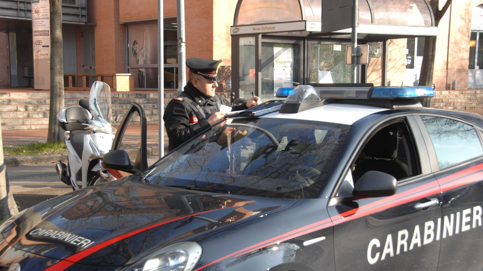Modena, rapinatore minorenne arrestato dai carabinieri (foto d'archivio Frasca)