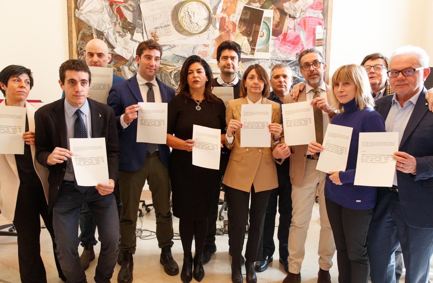 Opposizioni pronte alla raccolta firme per il referendum anti Bologna 30