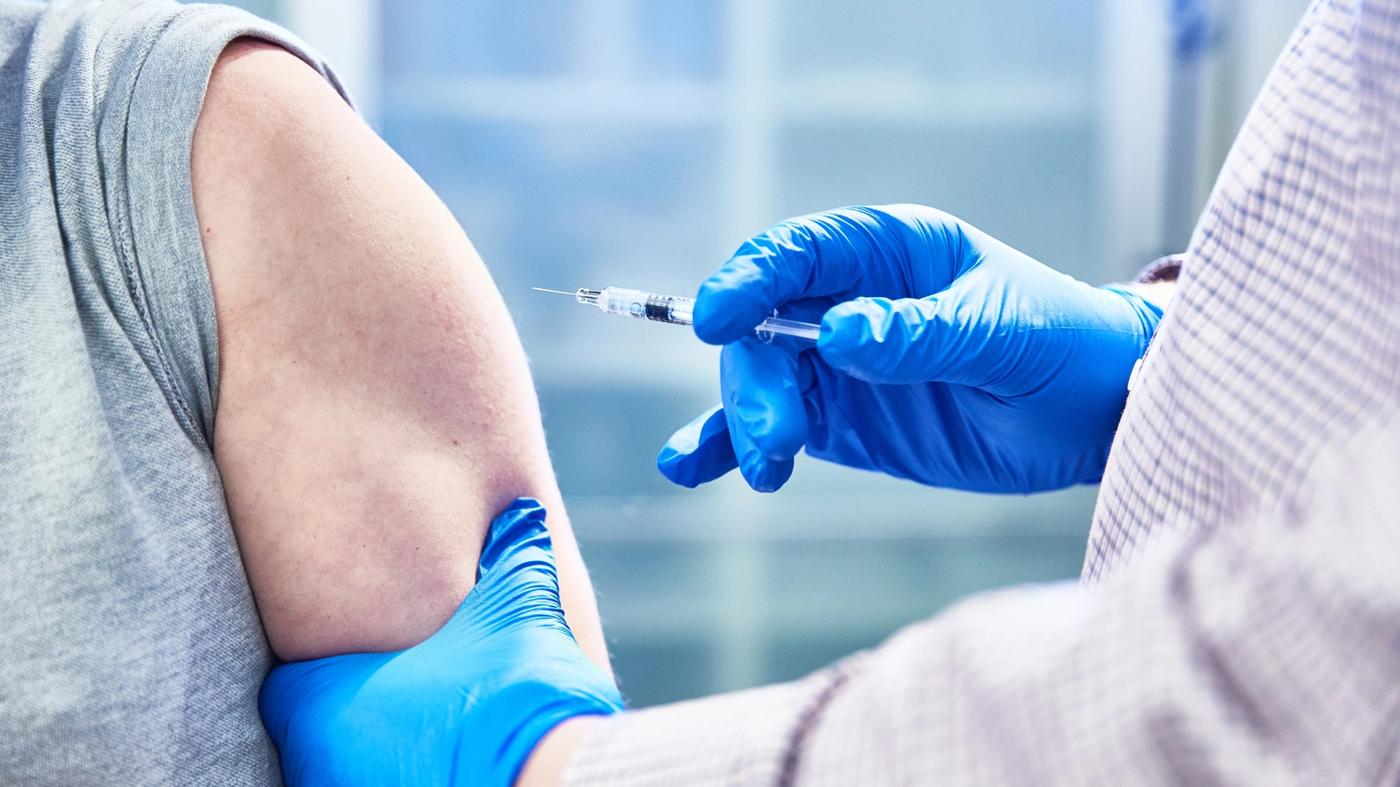 Vaccino anti Covid, si inizierà il 15 gennaio