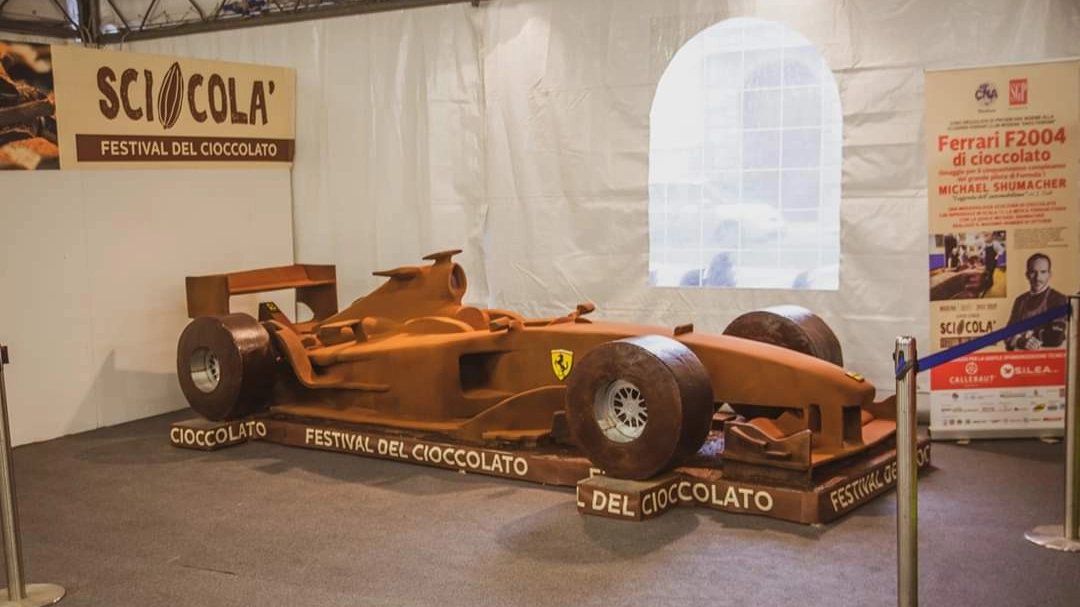 La Ferrari di Schumacher in cioccolato a grandezza naturale