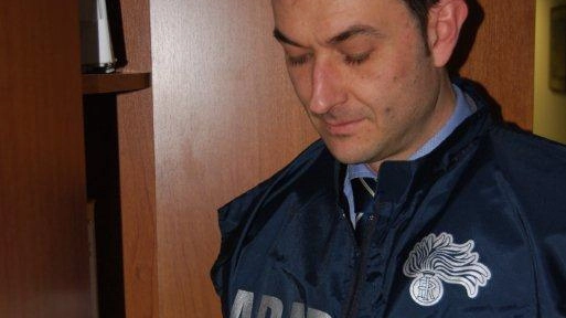 Una delle bustine sequestrate dai carabinieri