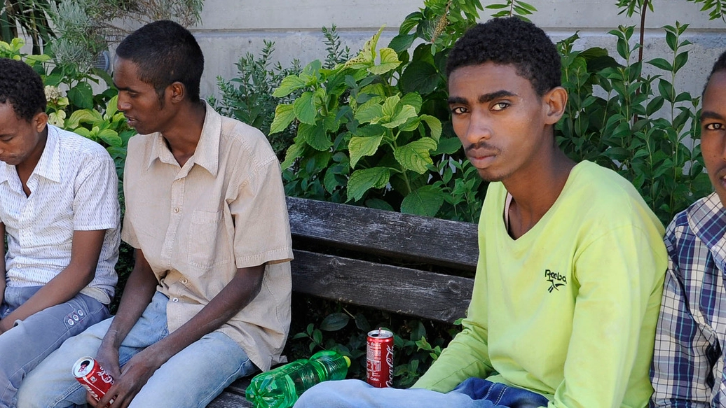 Due richiedenti asilo in città (foto d’archivio Calavita)