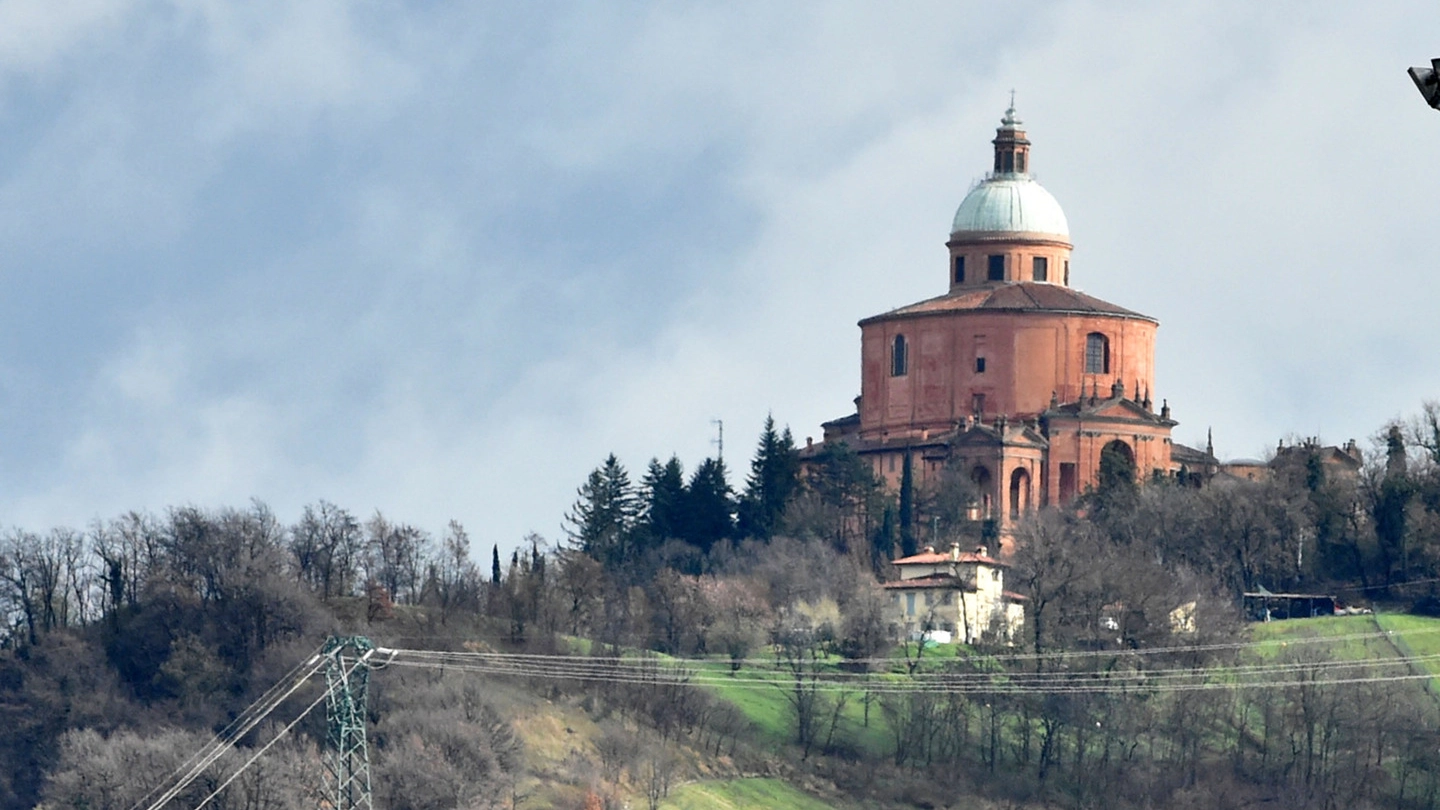 La basilica di San Luca sul Colle della Guardia (Foto Schicchi)