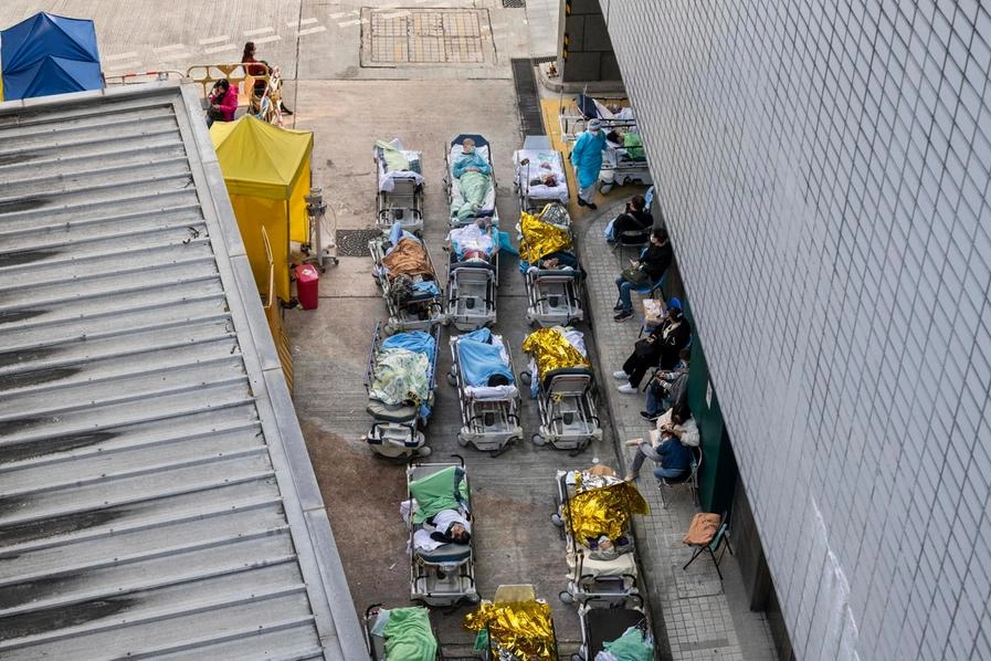 Covid, a Hong Kong ospedali al collasso