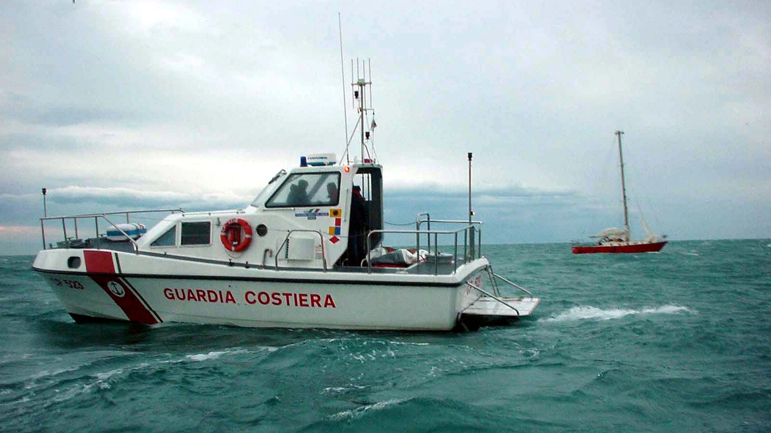 Una motovedetta della Guardia Costiera (Foto di repertorio Frascatore)