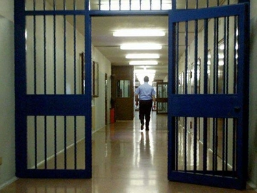 Padova, 3 detenuti barricati in cella. Sappe chiede restrizioni e taser