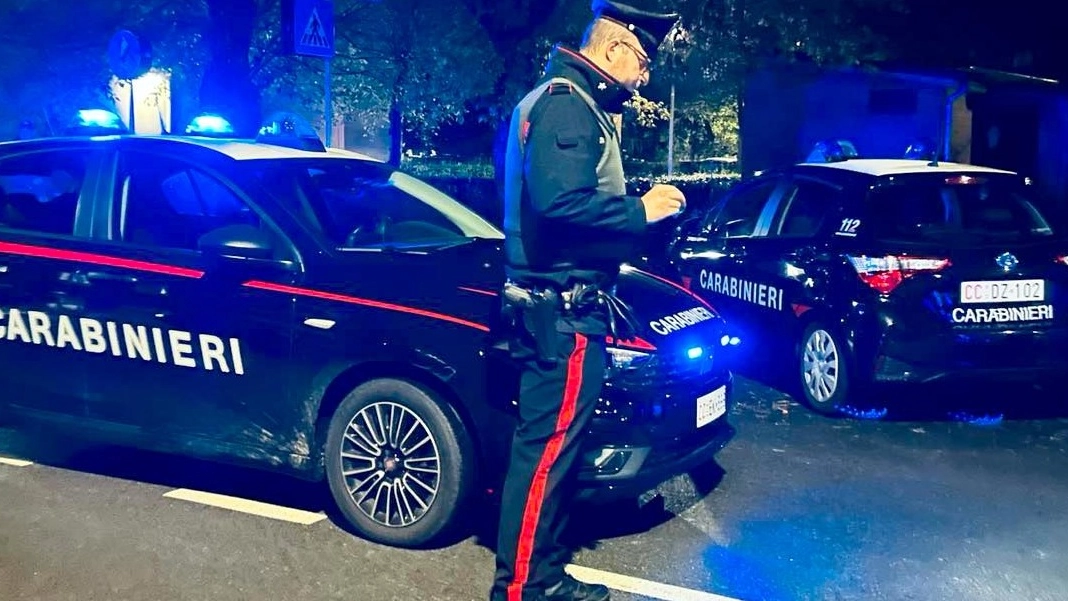 Carabinieri indagano sul 29enne trovato morto in casa a San Cesario