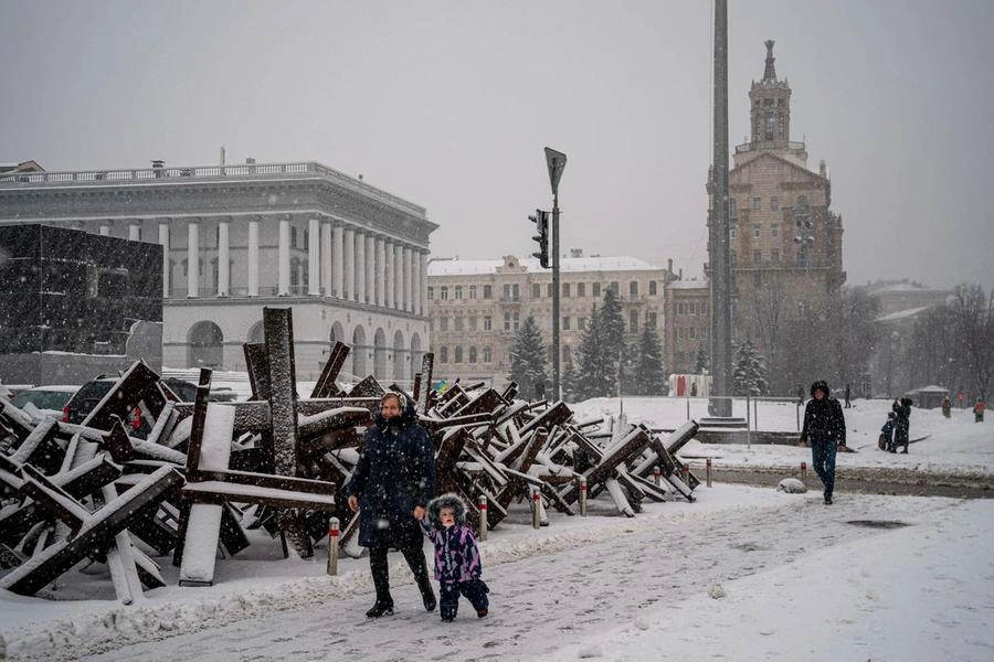 Kiev sotto la neve (Ansa)