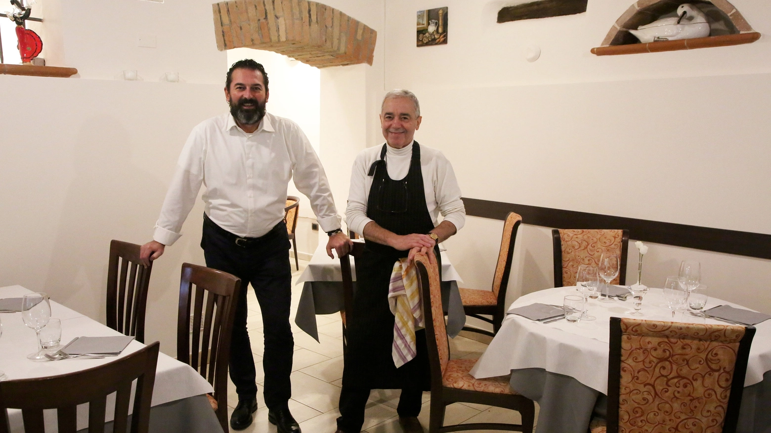 Sabato Dino Marchi ha avviato la nuova gestione del ristorante 'La Grotta'