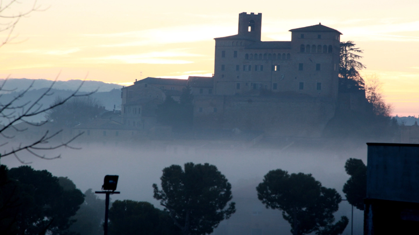 Cesena -Longiano, panorama nella nebbia