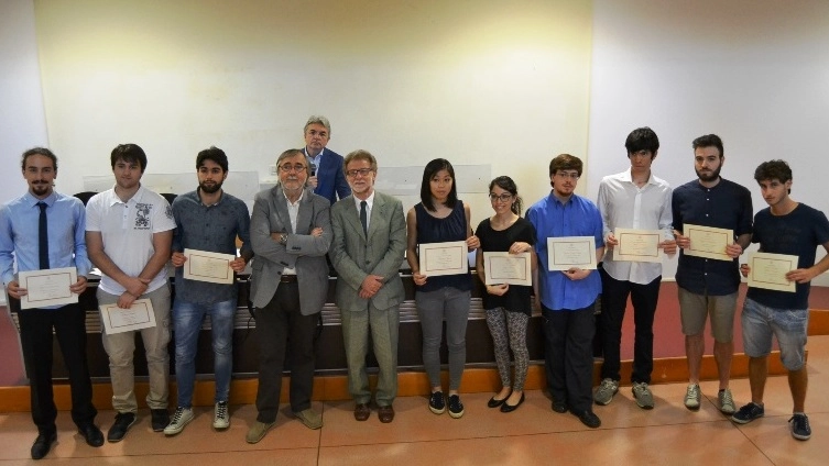 Alcuni degli studenti ’bravissimi’ premiati dall’Università di Bologna