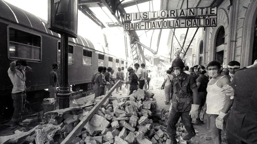Strage del 2 agosto 1980 alla stazione di Bologna (Ansa)