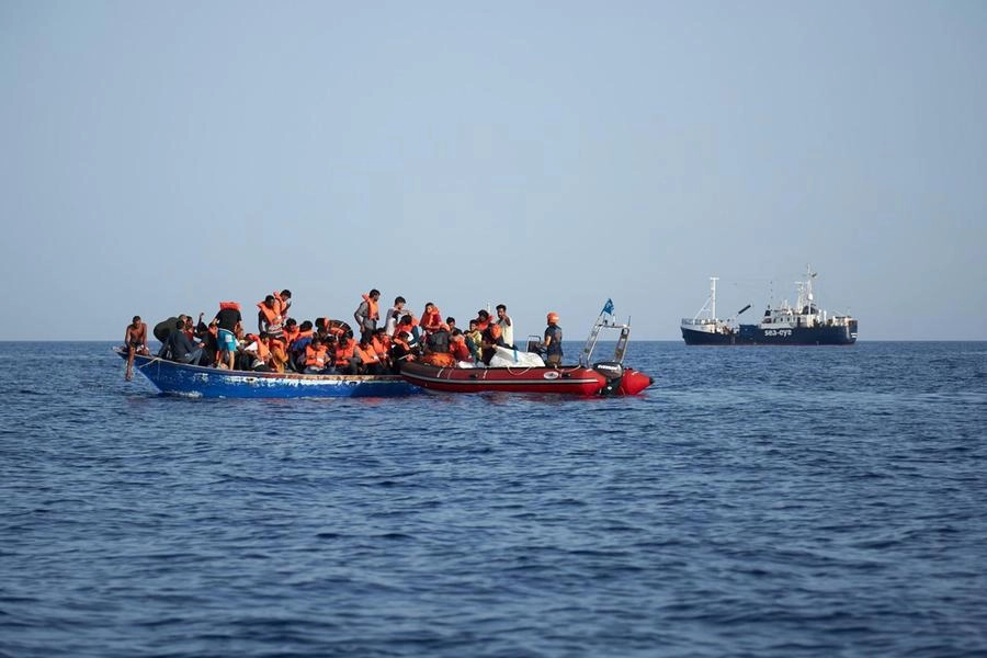 Salvataggio nel Mar Mediterraneo, luglio 2019 (Ansa)