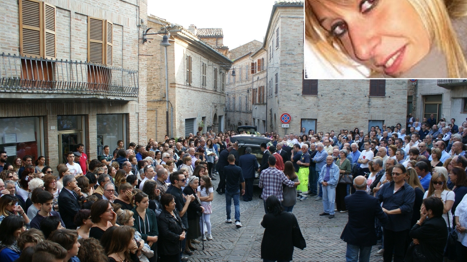 Loro Piceno (Macerata), il funerale di Daniela Caponi (Foto Monachesi)