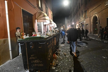 Bologna, 25 aprile al Pratello. Tonelli: "Vandalismi inaccettabili"