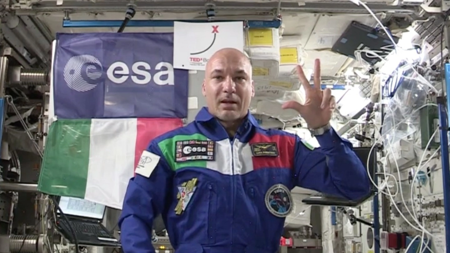L'astronauta Luca Parmitano parla al Tedx Bologna