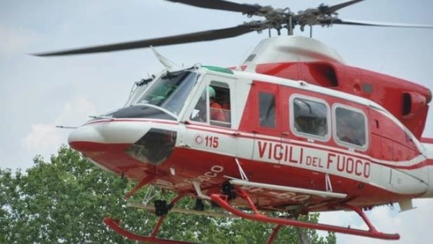 L'elicottero dei Vigili del Fuoco ha raggiunto i dispersi alla Gola dell'Infernaccio 