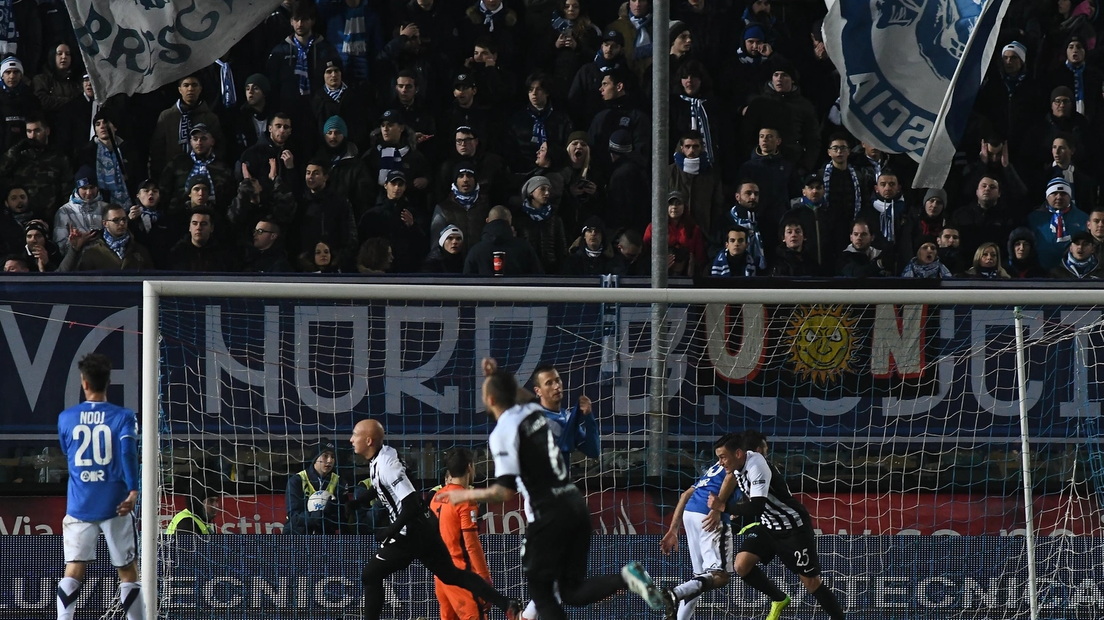 Il gol decisivo dell'Ascoli (foto LaPresse)